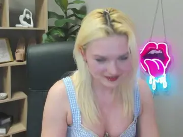 SweetLilyxo  live sex cam