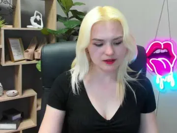 SweetLilyxo  live sex cam