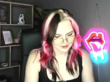 SweetLilyxo  live sex cam