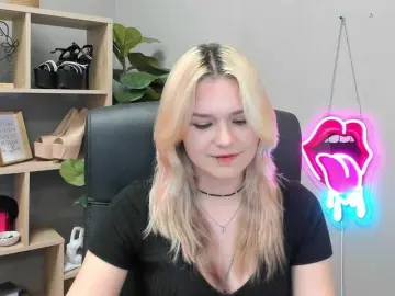 SweetLilyxo  live sex cam