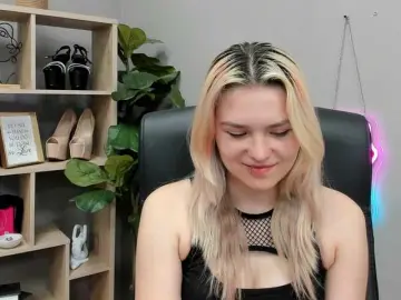 SweetLilyxo  live sex cam