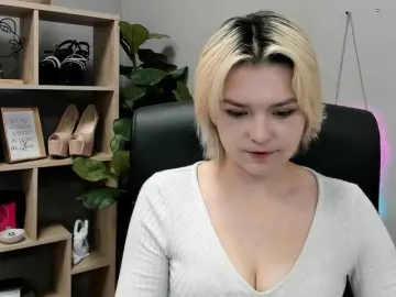 SweetLilyxo  live sex cam