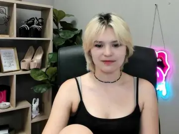 SweetLilyxo  live sex cam