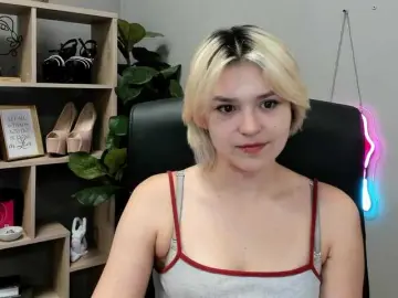 SweetLilyxo  live sex cam
