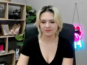 SweetLilyxo  live sex cam