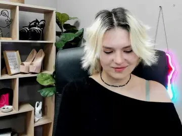 SweetLilyxo  live sex cam