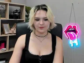 SweetLilyxo  live sex cam
