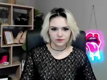 SweetLilyxo  live sex cam
