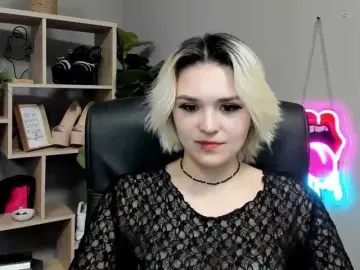 SweetLilyxo  live sex cam