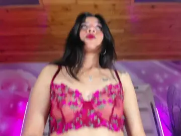 Emiliclark  live sex cam