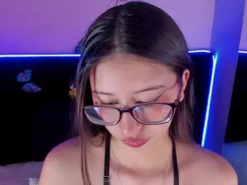 Katnisslovee  live sex cam