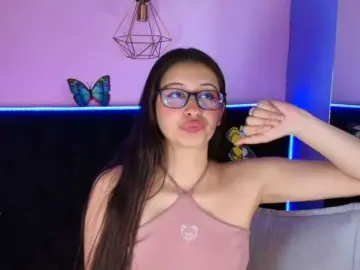 Katnisslovee  live sex cam