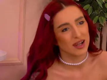 CrystalRed  live sex cam