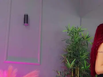 CrystalRed  live sex cam