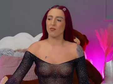 CrystalRed  live sex cam