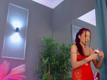 CrystalRed  live sex cam