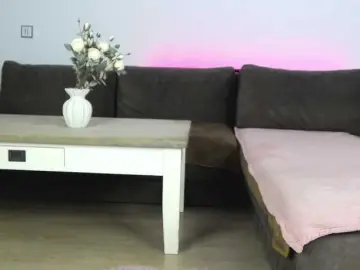 CrystalRed  live sex cam