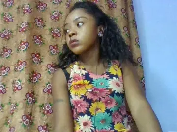 Elysa7  live sex cam