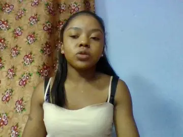 Elysa7  live sex cam