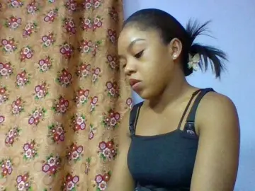Elysa7  live sex cam