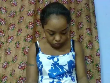 Elysa7  live sex cam
