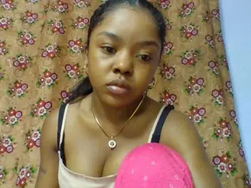 Elysa7  live sex cam