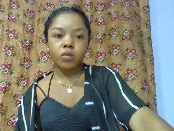 Elysa7  live sex cam