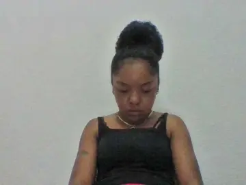Elysa7  live sex cam