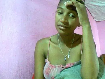 Mynah  live sex cam
