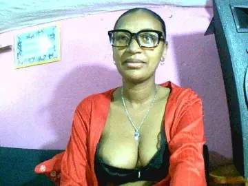 Mynah  live sex cam