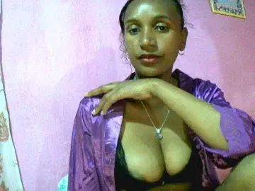 Mynah  live sex cam