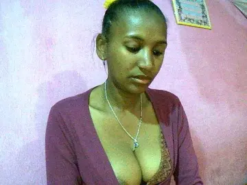Mynah  live sex cam