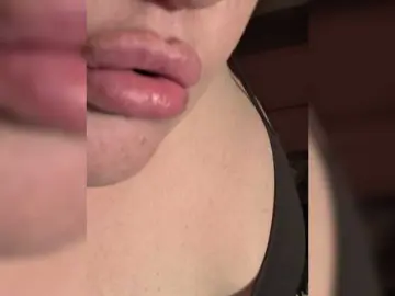 Nellya32216  live sex cam