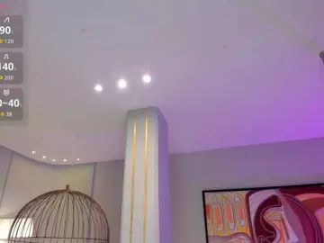 NiaHolland  live sex cam