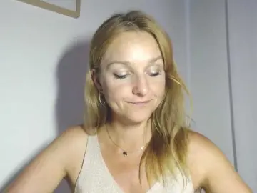 SecretAlicia  live sex cam