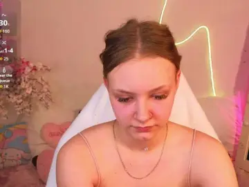 StaceyyJones  live sex cam