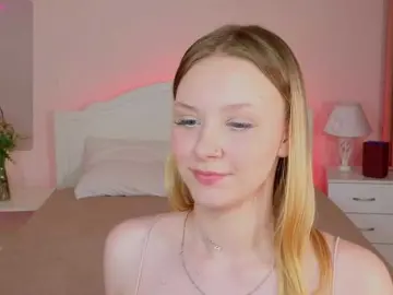 StaceyyJones  live sex cam