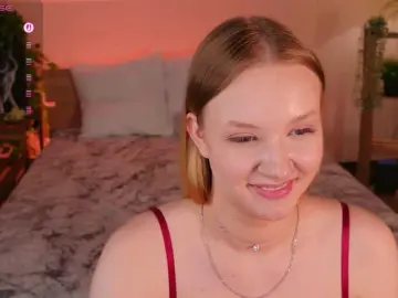StaceyyJones  live sex cam