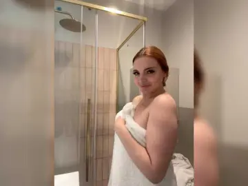 YourDreamWoman  live sex cam