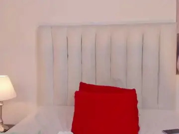Victoriaqueen2  live sex cam