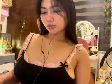 LesliDine  live sex cam
