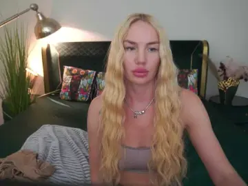 SavageKisses  live sex cam