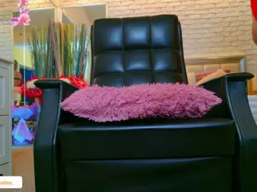 Blondeceline  live sex cam