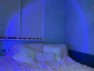 Kitty1kristy1  live sex cam