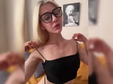 Baby-Mariposa  live sex cam