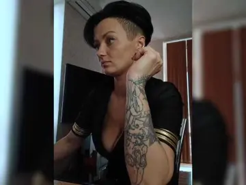 EhidnaLowq  live sex cam