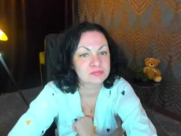 IrissMoon  live sex cam