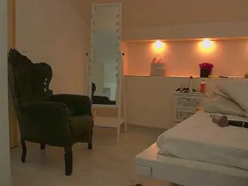 KeiraDark  live sex cam