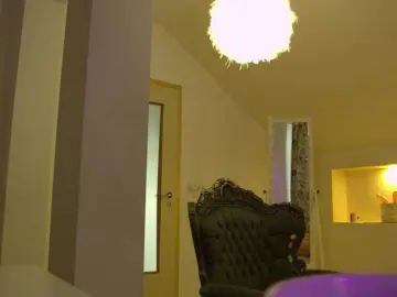 KeiraDark  live sex cam