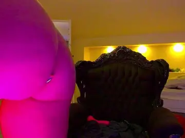KeiraDark  live sex cam